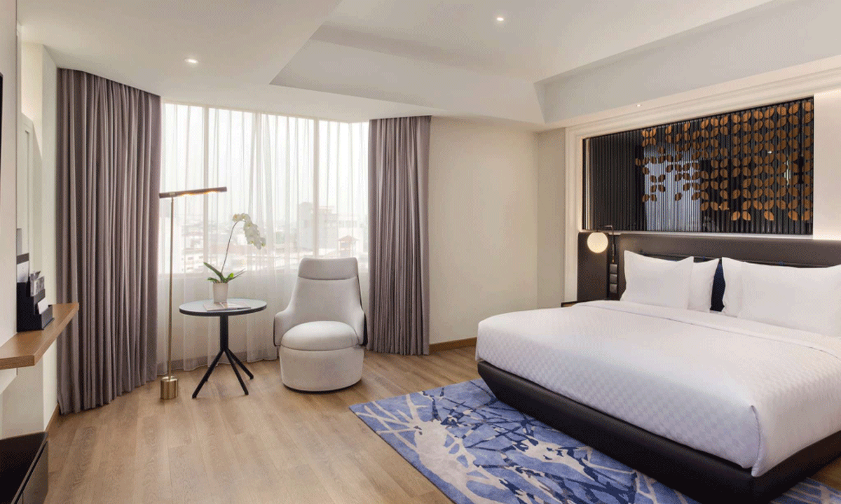 Sky-High Comfort Modern Apartments in the Heart of the City