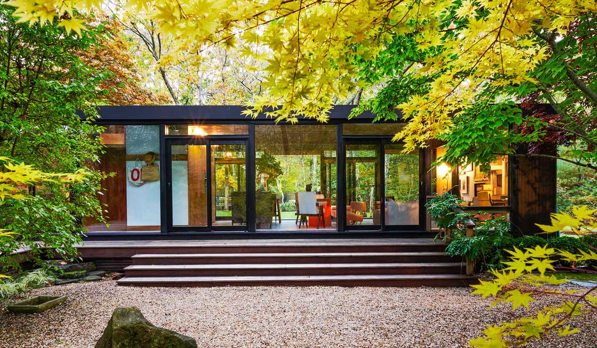 Minimalist Cool and Functional